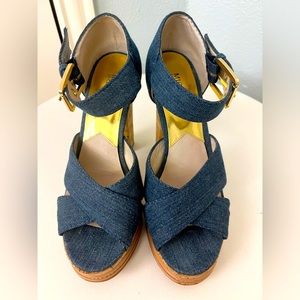 MICHAEL KORS Platform Blue Denim Sandals with Cork Heels.  Size 8M.